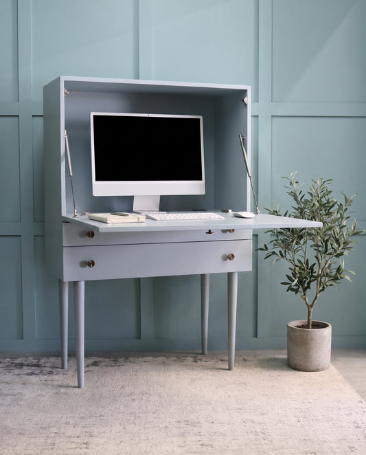 Polestar Desk