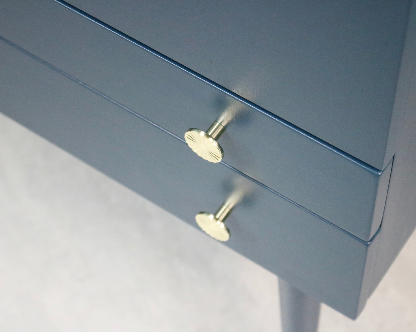 Sailor Desk